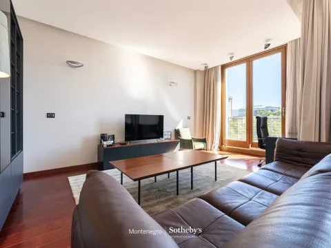 Prodaja, trosoban stan, 203m², Kod Capital Plaze, Podgorica - image 5