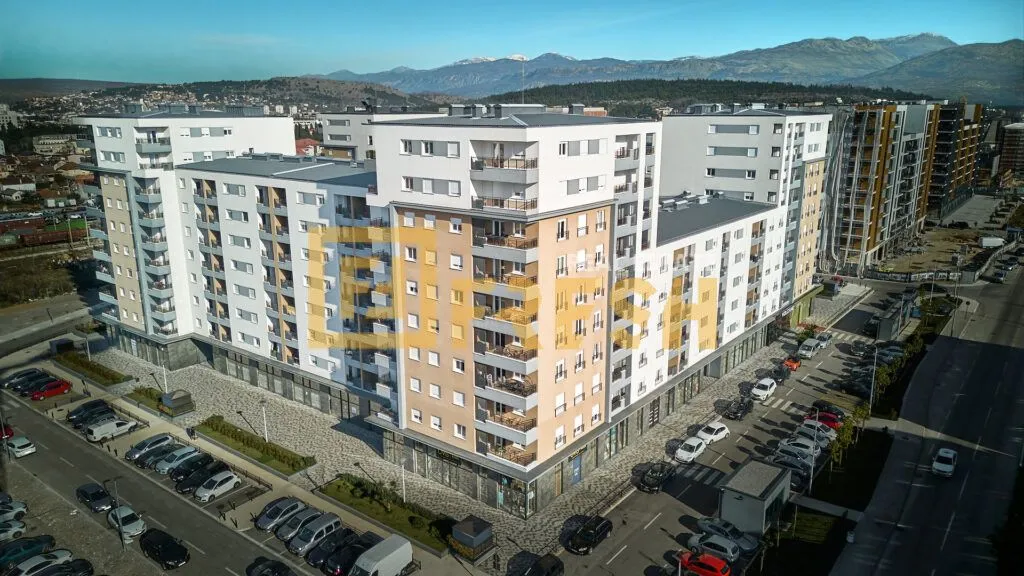 Prodaja, trosoban stan, 104m², Stari Aerodrom, Podgorica