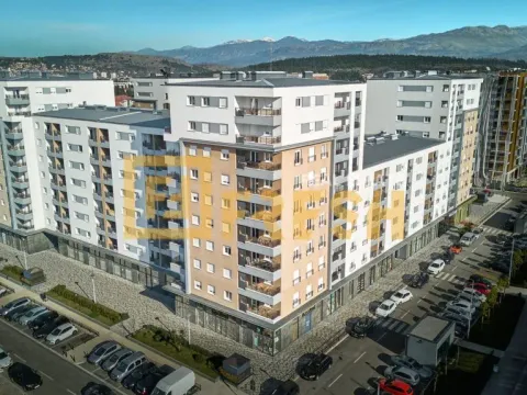 Prodaja, trosoban stan, 104m², Stari Aerodrom, Podgorica - image 2