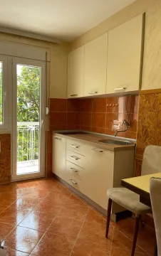 Izdavanje, garsonjera, 39m², Budva, Crna Gora - image 5