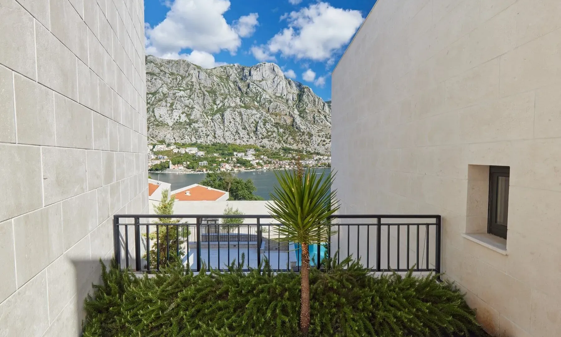 Sale, house, 456m², Prčanj, Kotor