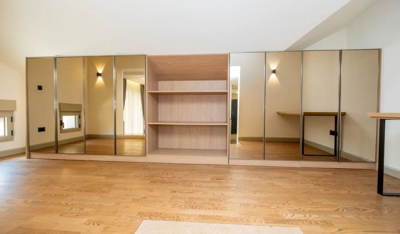 Rent, house, 280m², Stari Aerodrom, Podgorica