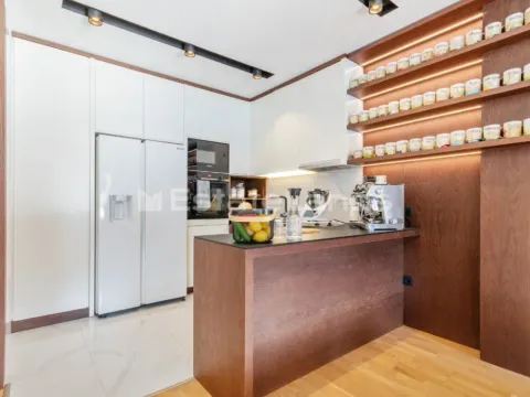 Sale, two bedroom apartment, 85m², Dobrota, Kotor - image 5