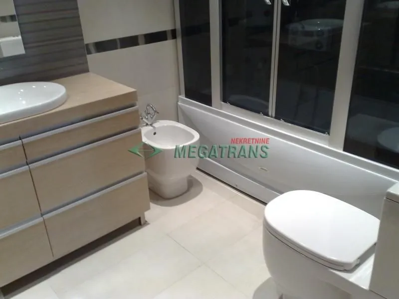 Rent, four bedroom apartment, 100m², Centar, Novi Sad