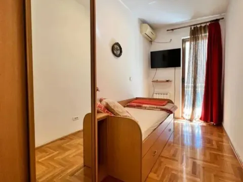 Rent, two bedroom apartment, 74m², Preko Morače, Podgorica - image 4