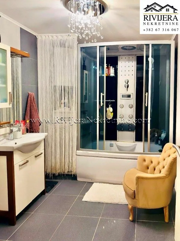 Prodaja, trosoban stan, 91m², Kava, Tivat