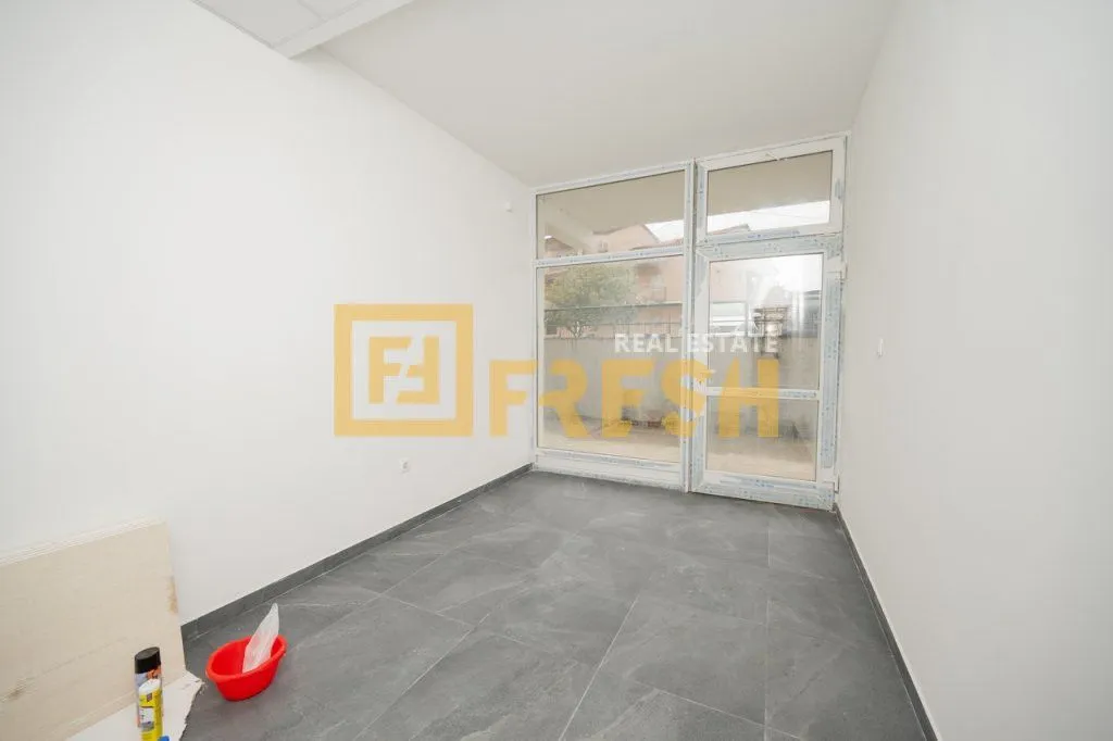 Rent, office space, 14m², Stari Aerodrom, Podgorica