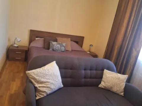 Izdavanje, dvosoban stan, 120m², Tološi, Podgorica - image 9