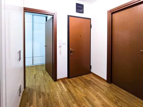 Rent, three bedroom apartment, 68m², City Kvart, Podgorica - image 9