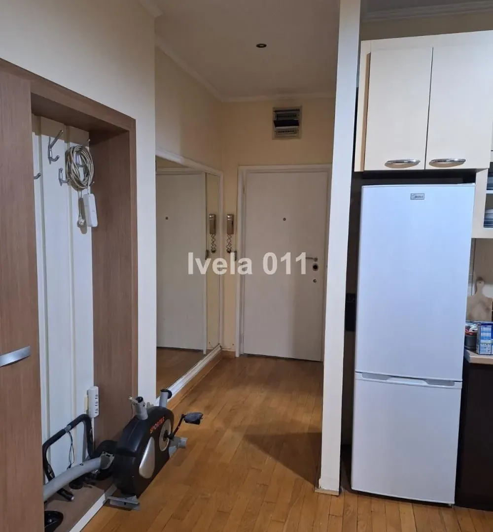 Prodaja, trosoban stan, 59m², Stari Grad, Beograd