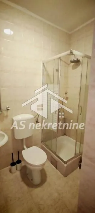 Rent, four bedroom apartment, 150m², Savski Venac, Beograd