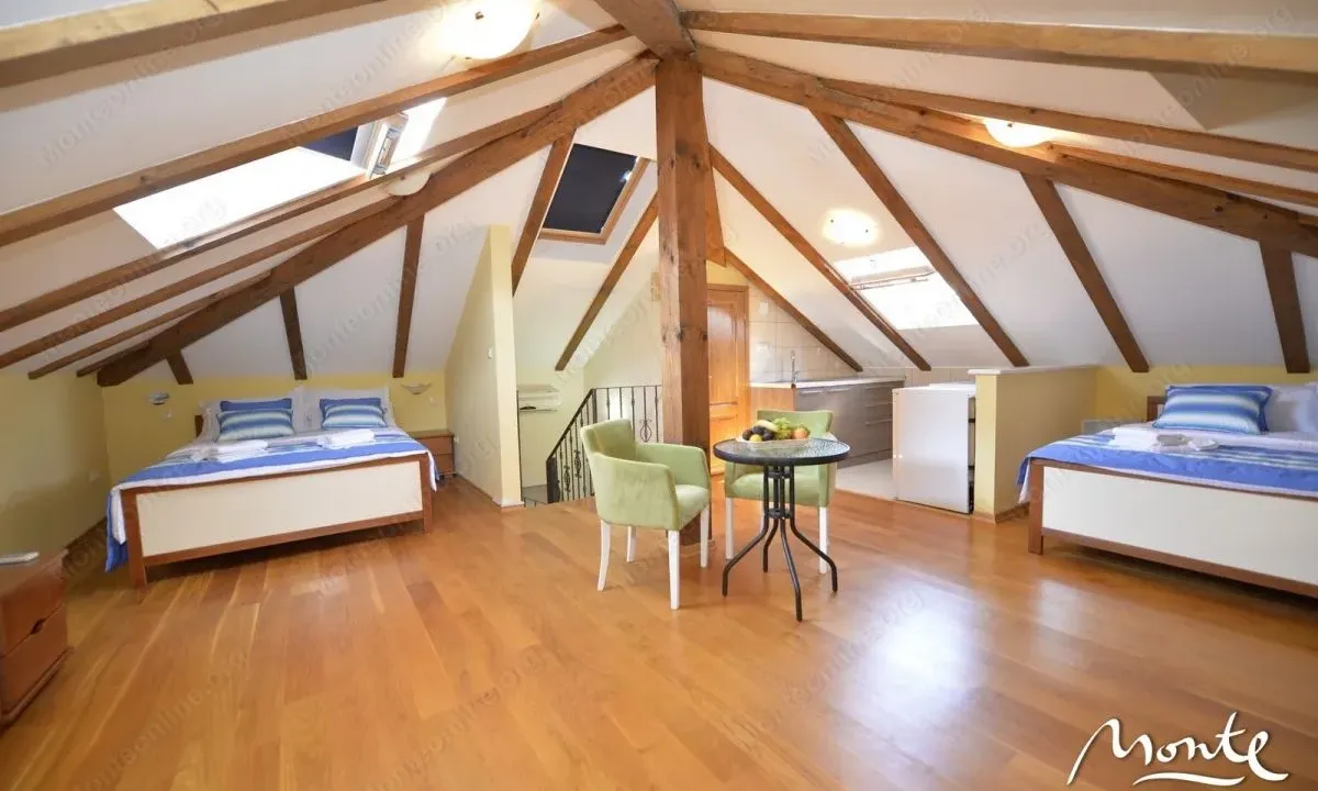 Sale, house, 222m², Prčanj, Kotor