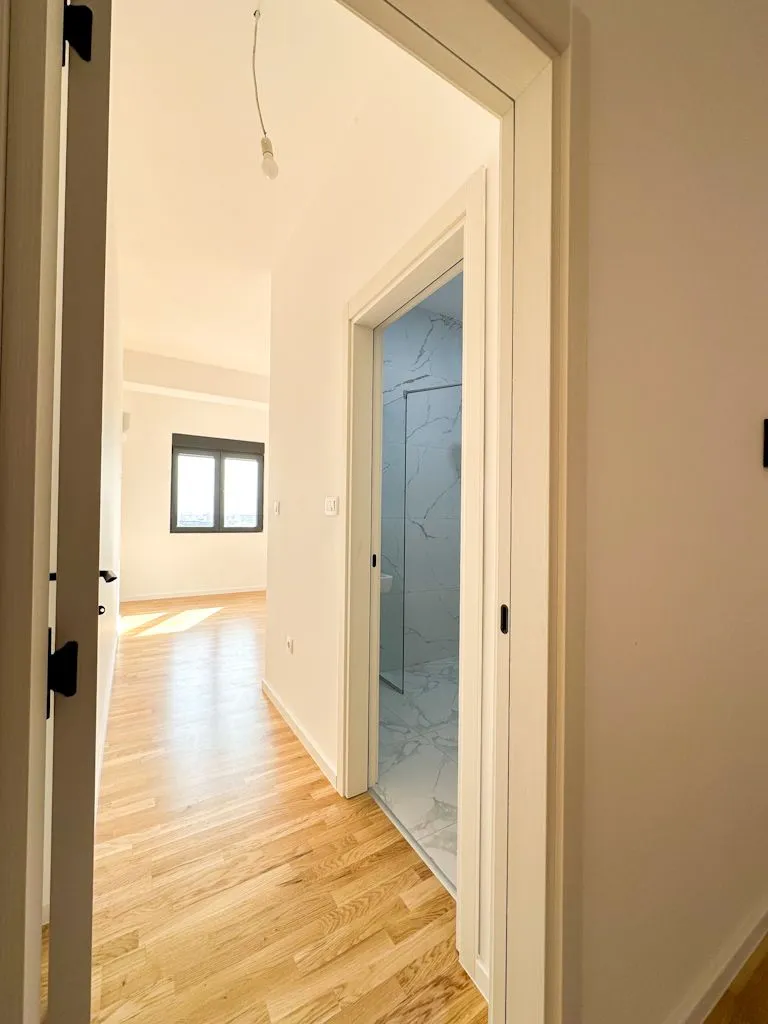 Rent, two bedroom apartment, 116m², Stari Aerodrom, Podgorica