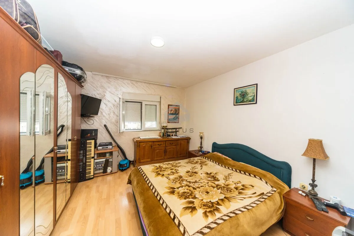 Prodaja, trosoban stan, 109m², Centar, Podgorica