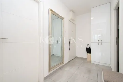 Rent, two bedroom apartment, 73m², Preko Morače, Podgorica - image 9