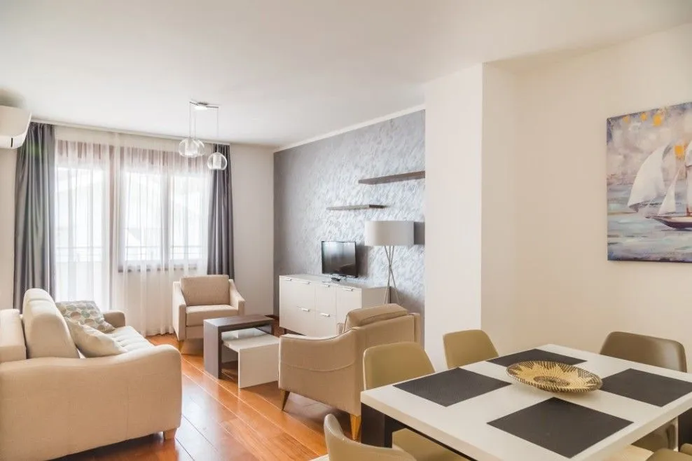 Prodaja, dvosoban stan, 85m², Bečići, Budva