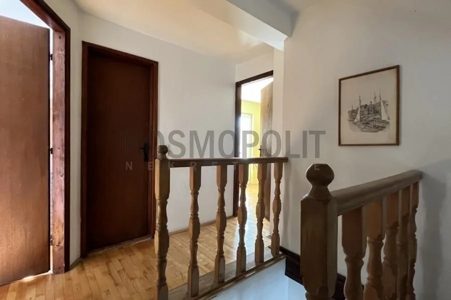 Prodaja, trosoban stan, 58m², Lion, Zvezdara Sve Podlokacije