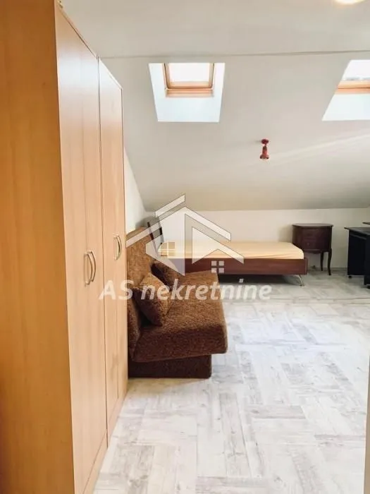 Izdavanje, stan, 28m², Denkova Basta, Zvezdara Sve Podlokacije