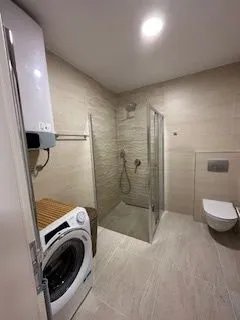 Izdavanje, jednosoban stan, 60m², Obala Đuraševića, Tivat - image 11