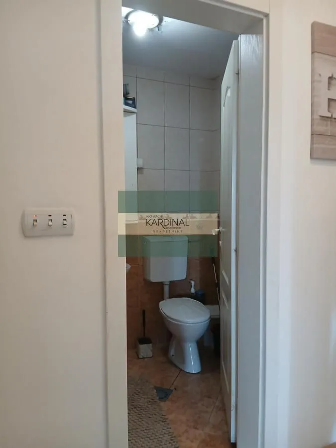 Prodaja, trosoban stan, 79m², Centar, Jagodina