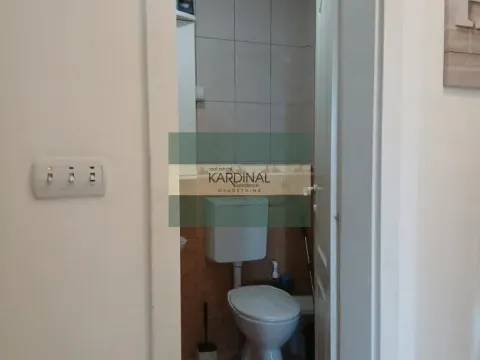 Prodaja, trosoban stan, 79m², Centar, Jagodina - image 17