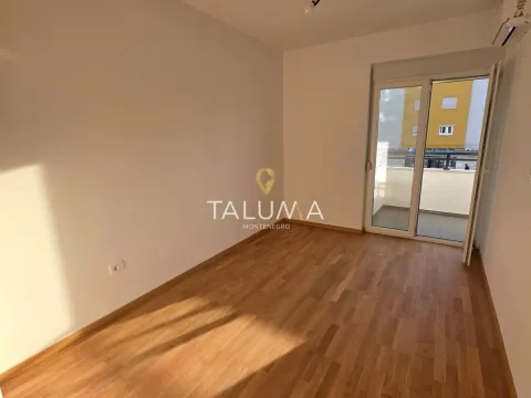 Prodaja, jednosoban stan, 45m², Pobrežje, Podgorica - image 3