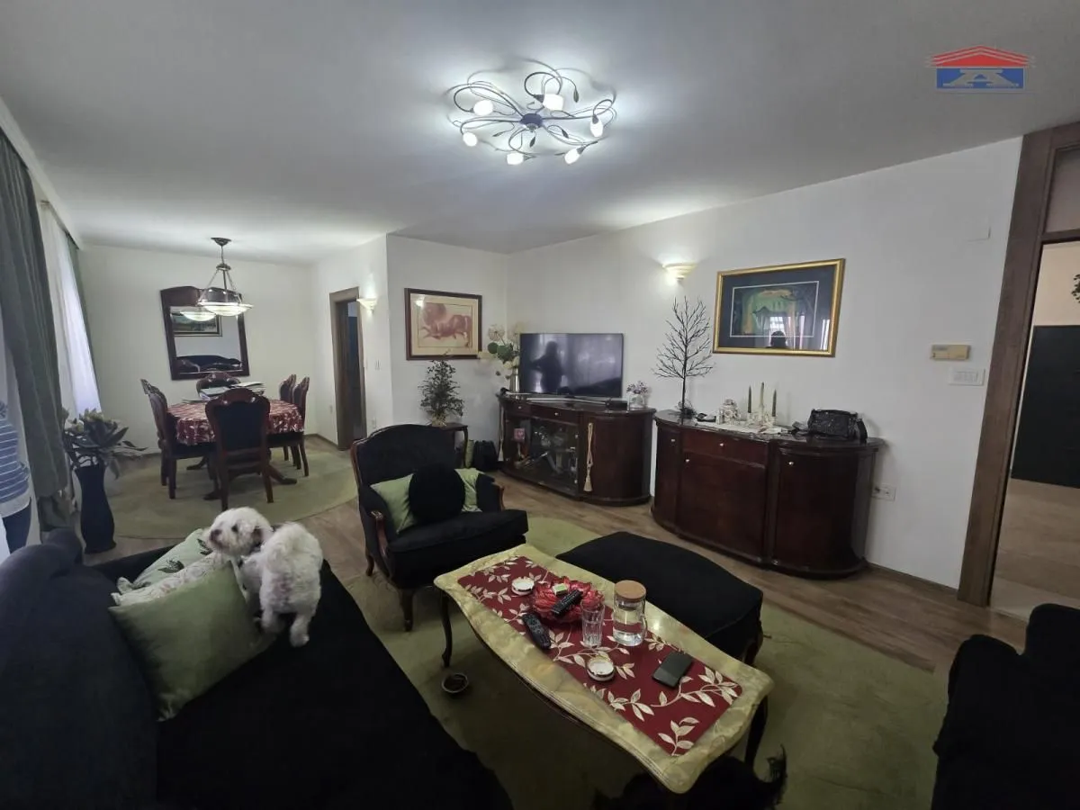 Prodaja, četvorosoban stan, 108m², Grbavica, Novi Sad Sve Podlokacije