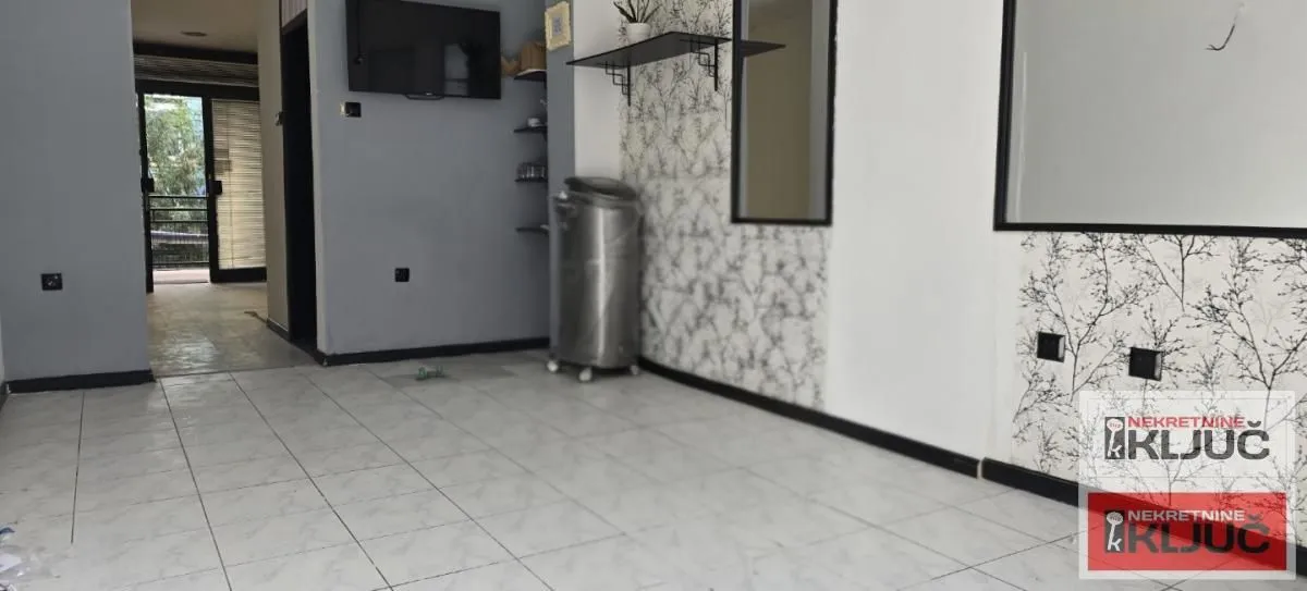 Rent, office space, 61m², Centar, Novi Sad