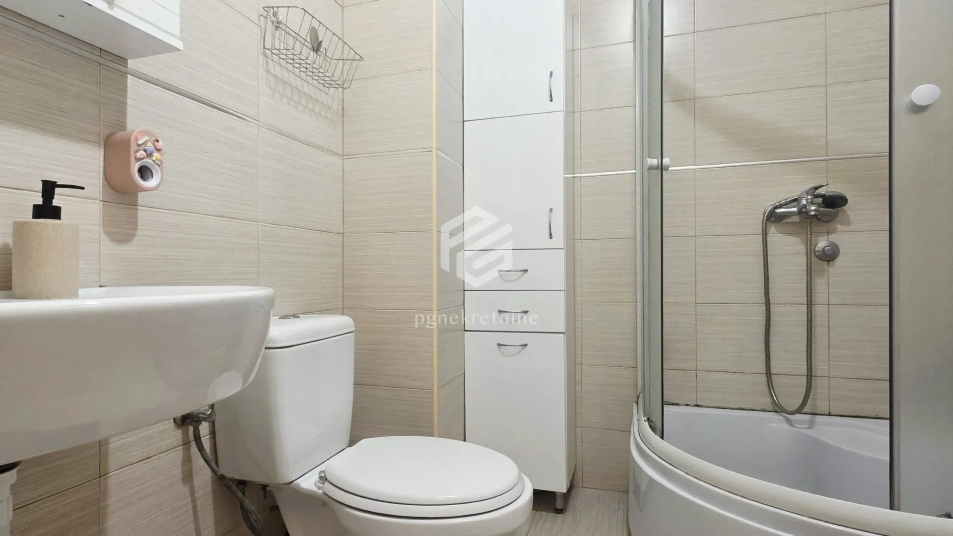 Rent, one bedroom apartment, 40m², Tuški Put, Podgorica