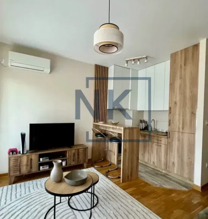 Izdavanje, garsonjera, 30m², City Kej, Podgorica