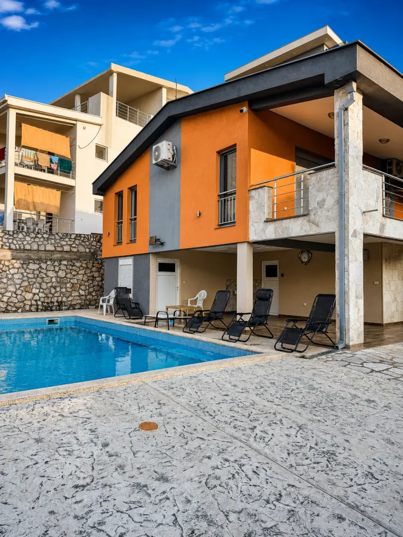 Rent, house, 145m², Dobra Voda, Bar