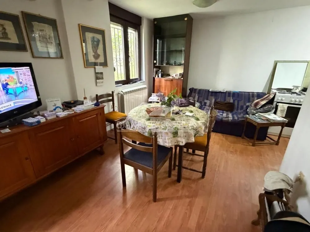 Sale, house, 75m², Padinska Skela, Palilula Sve Podlokacije