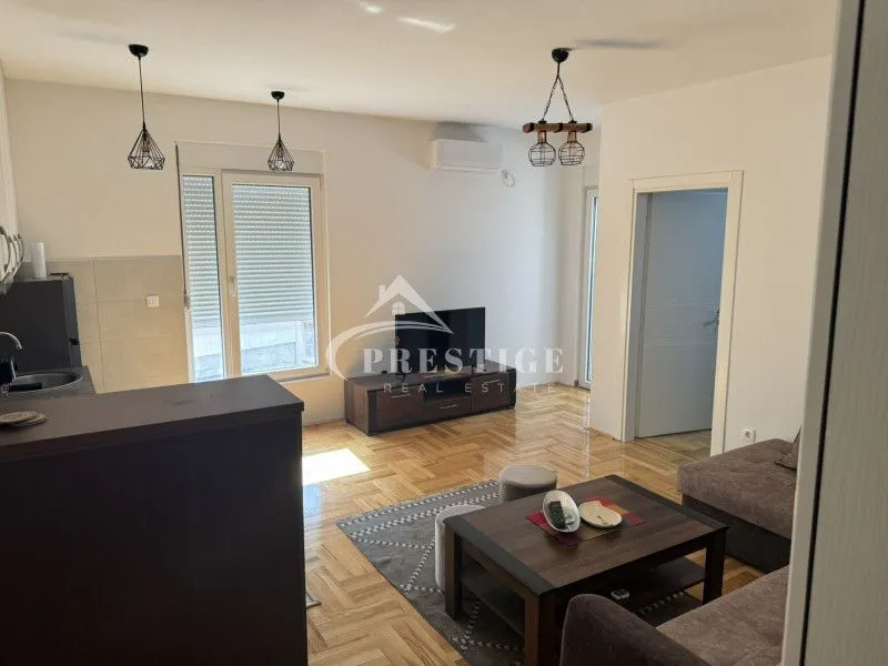 Prodaja, jednosoban stan, 41m², Stari Aerodrom, Podgorica