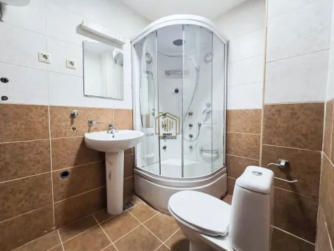 Prodaja, dvosoban stan, 73m², Dalmatinska ulica, Podgorica - image 12