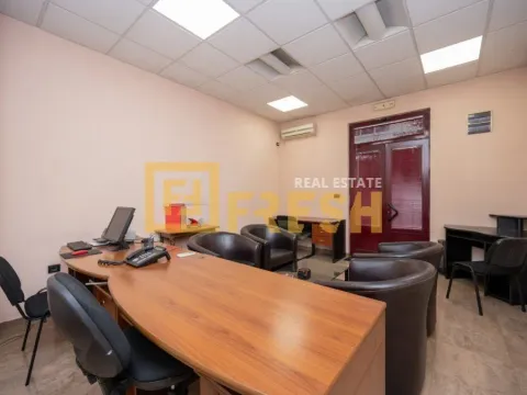 Izdavanje, poslovni prostor, 35m², Preko Morače, Podgorica - image 4