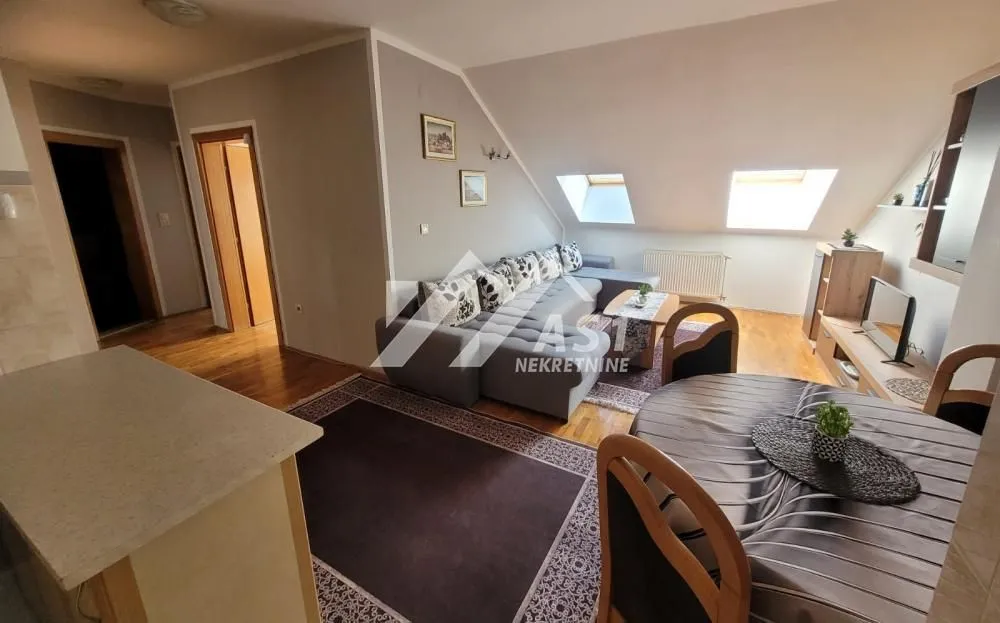 Izdavanje, trosoban stan, 65m², Sajam, Novi Sad Sve Podlokacije