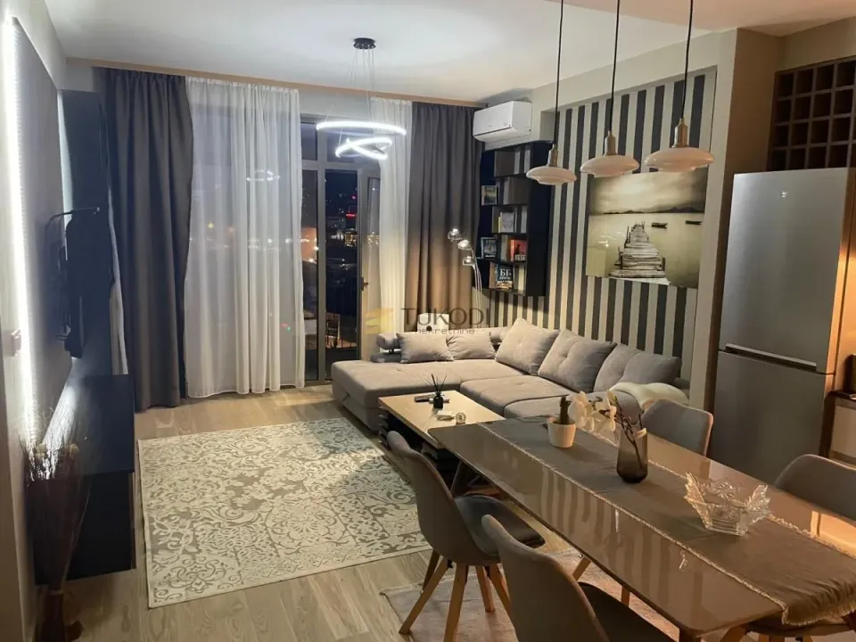 Rent, two bedroom apartment, 56m², Savski Venac, Beograd