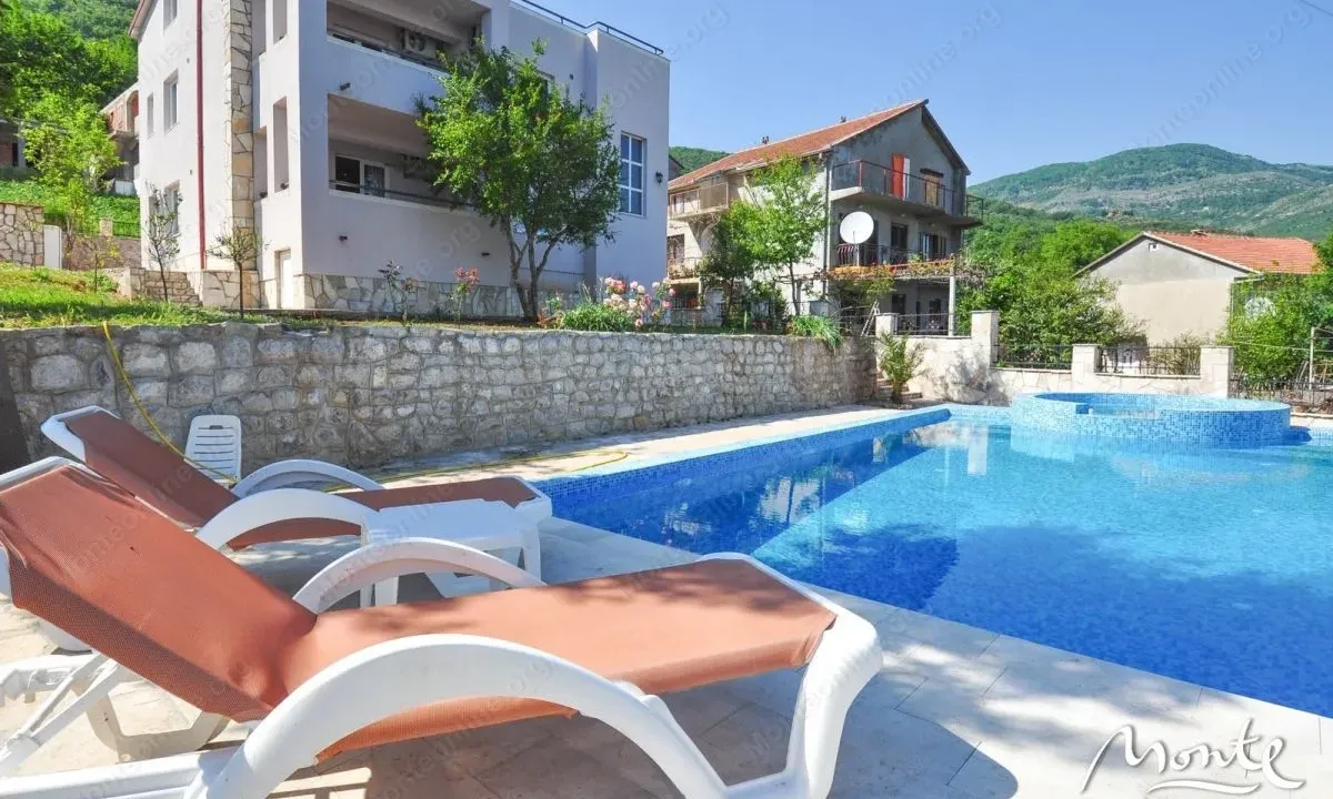 Sale, house, 260m², Bijela, Herceg Novi