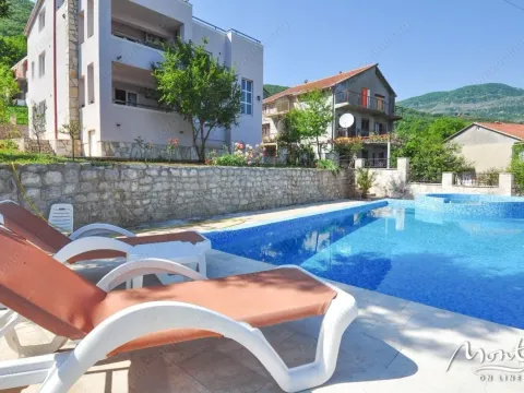 Sale, house, 260m², Bijela, Herceg Novi