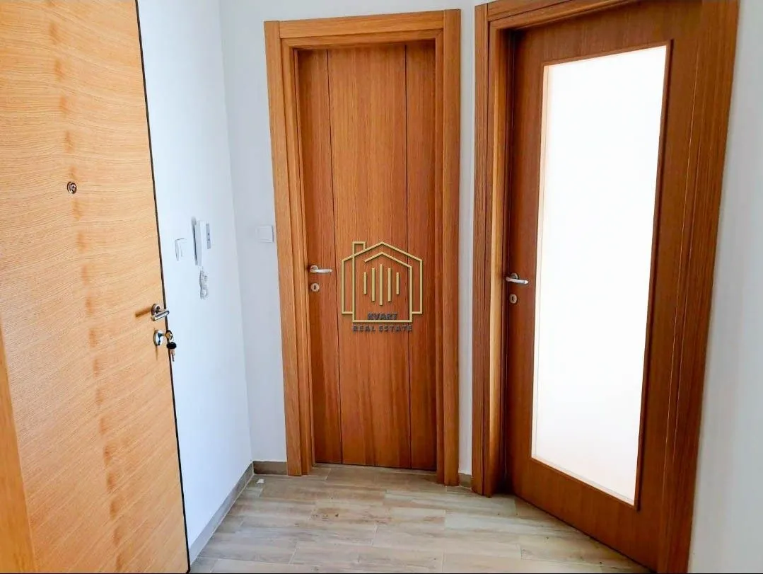Izdavanje, dvosoban stan, 56m², Preko Morače, Podgorica