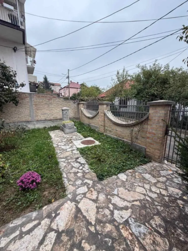 Prodaja, kuća, 159m², Resnik, Beograd
