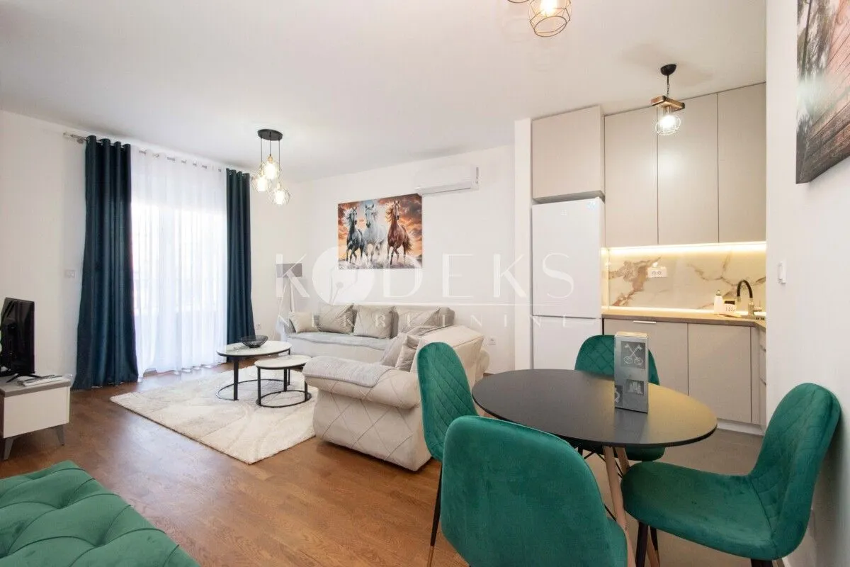 Izdavanje, jednosoban stan, 56m², 1 maj, Podgorica