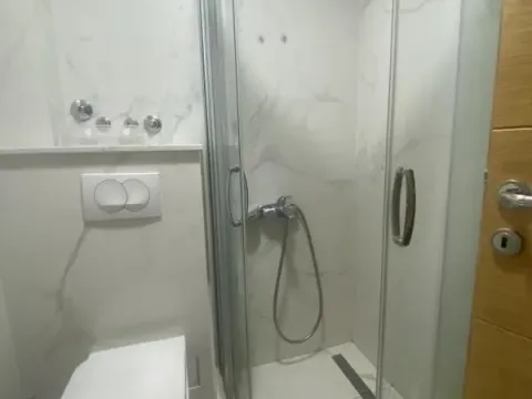 Rent, one bedroom apartment, 45m², Šušanj, Bar - image 12