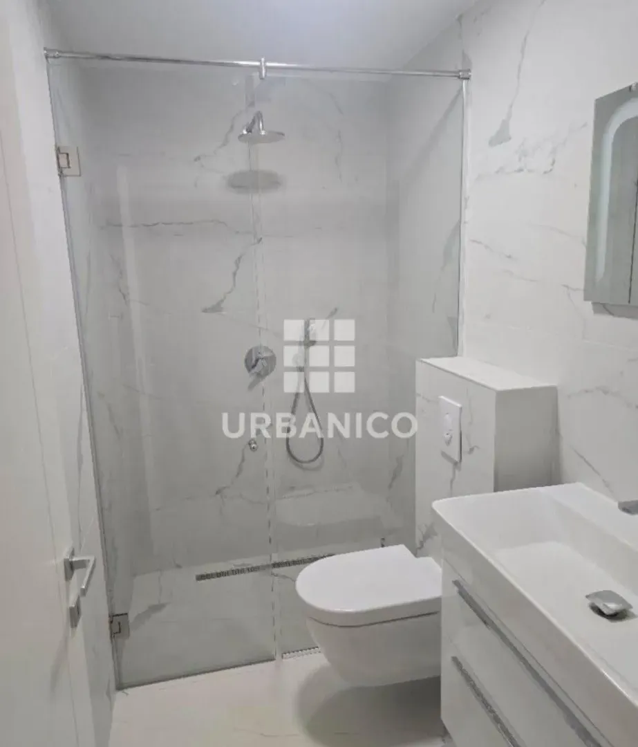 Izdavanje, trosoban stan, 130m², Preko Morače, Podgorica