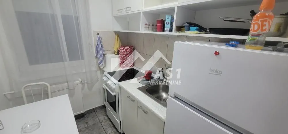 Izdavanje, jednosoban stan, 32m², Betanija, Novi Sad Sve Podlokacije