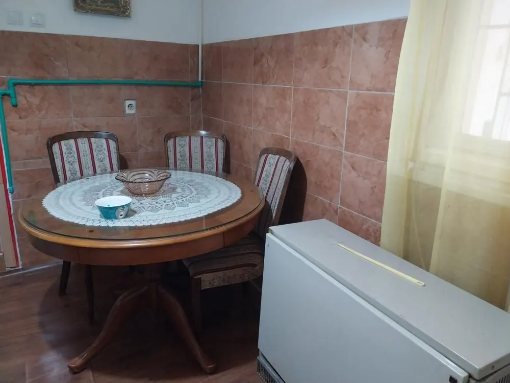 Rent, one bedroom apartment, 40m², Đeram Pijaca, Beograd
