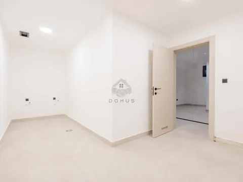 Sale, house, 240m², Kamenovo, Budva - image 25