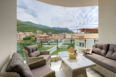 Sale, two bedroom apartment, 63m², Bečići, Budva - image 15