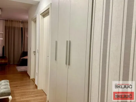 Prodaja, dvosoban stan, 49m², Centar, Novi Sad - image 13
