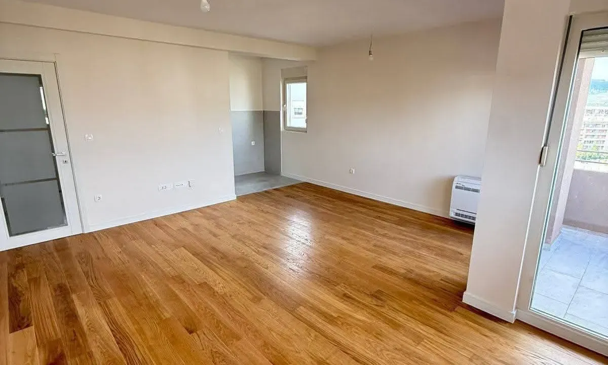 Prodaja, dvosoban stan, 72m², Central Point, Podgorica